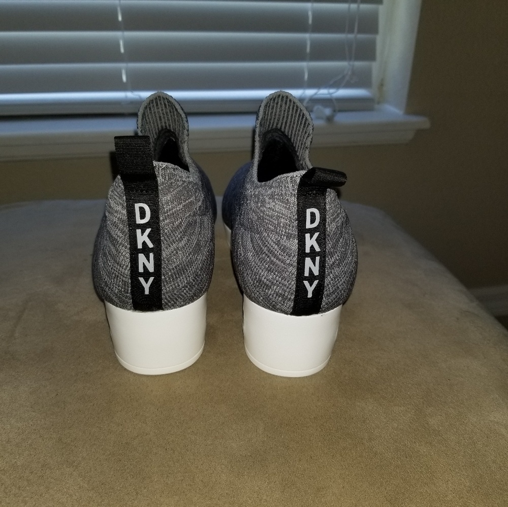 Womens shoes
